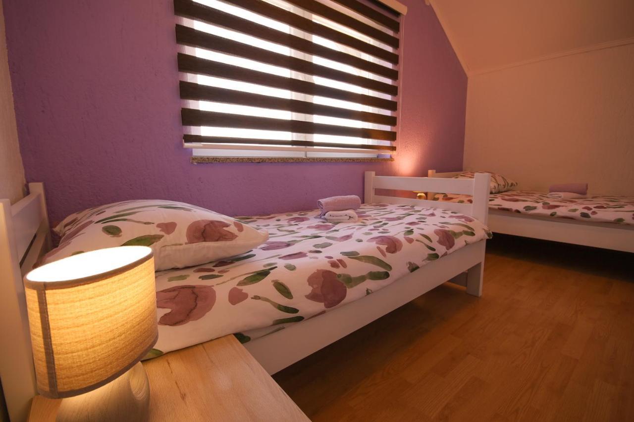 Apartments Sweet Home Otočac Dış mekan fotoğraf