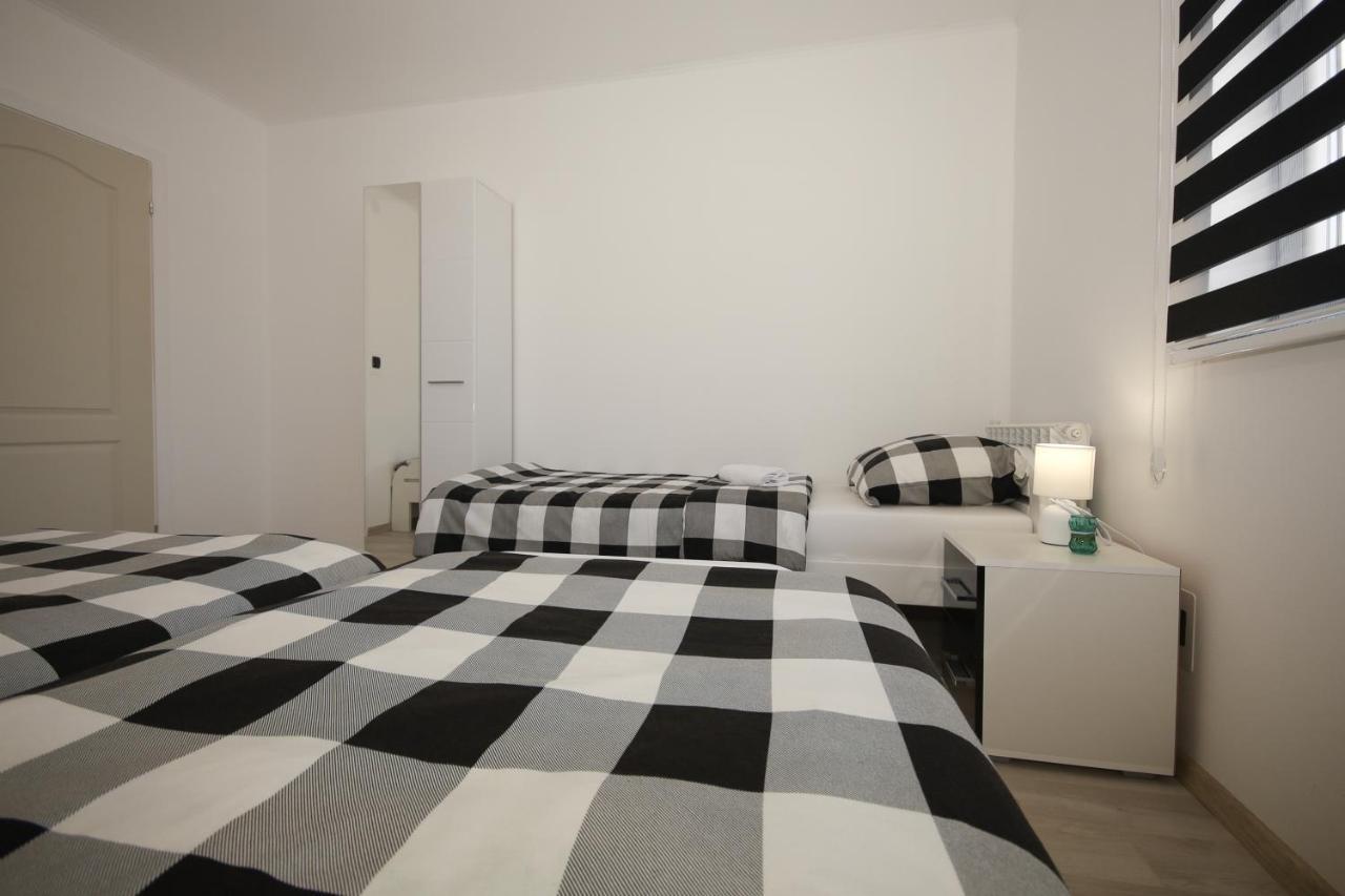 Apartments Sweet Home Otočac Dış mekan fotoğraf