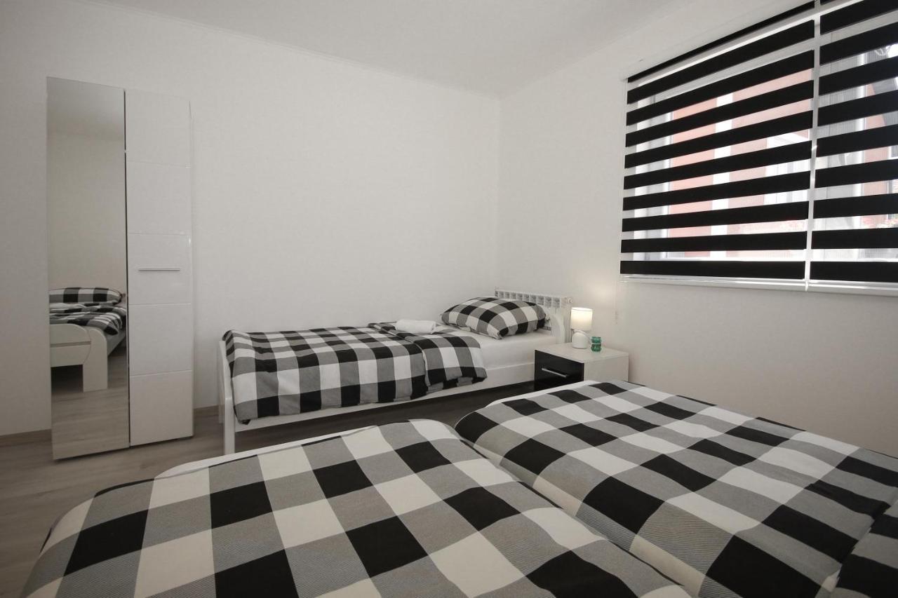 Apartments Sweet Home Otočac Dış mekan fotoğraf