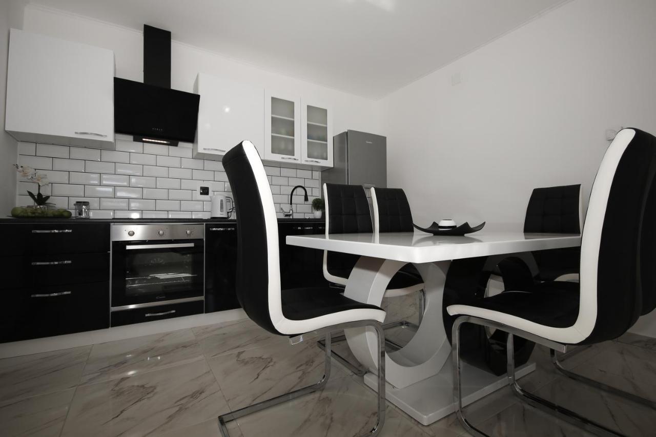 Apartments Sweet Home Otočac Dış mekan fotoğraf
